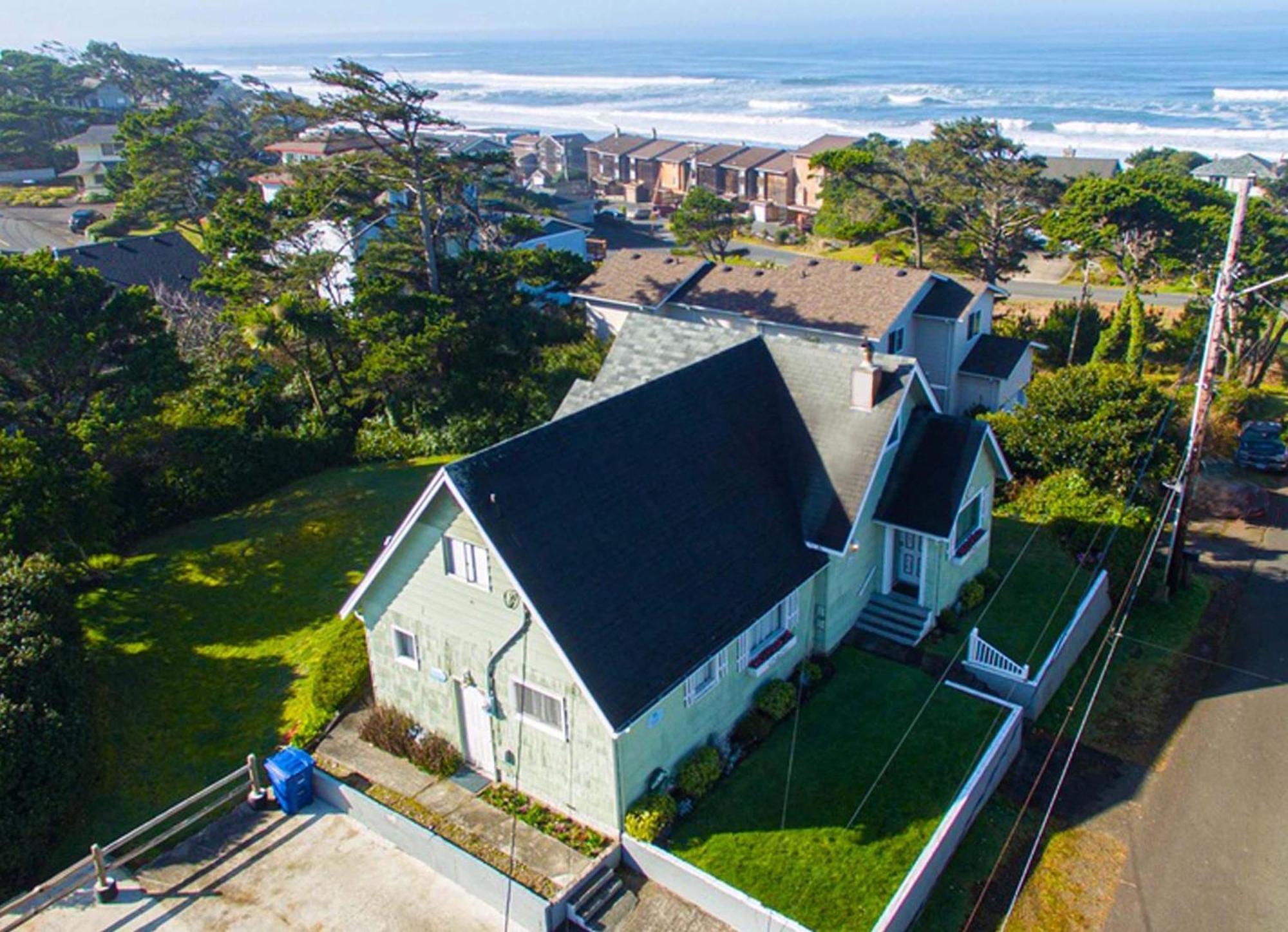 Ocean Rose Villa Lincoln City Exterior photo